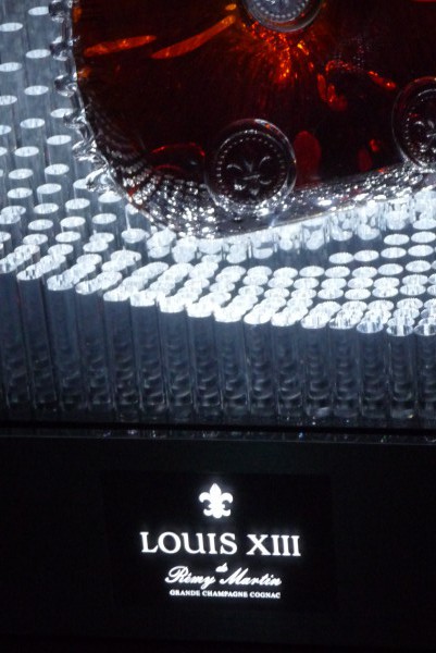 Lebemänner trinken teuren Cognac wie diese Remy-Martin-Flasche.